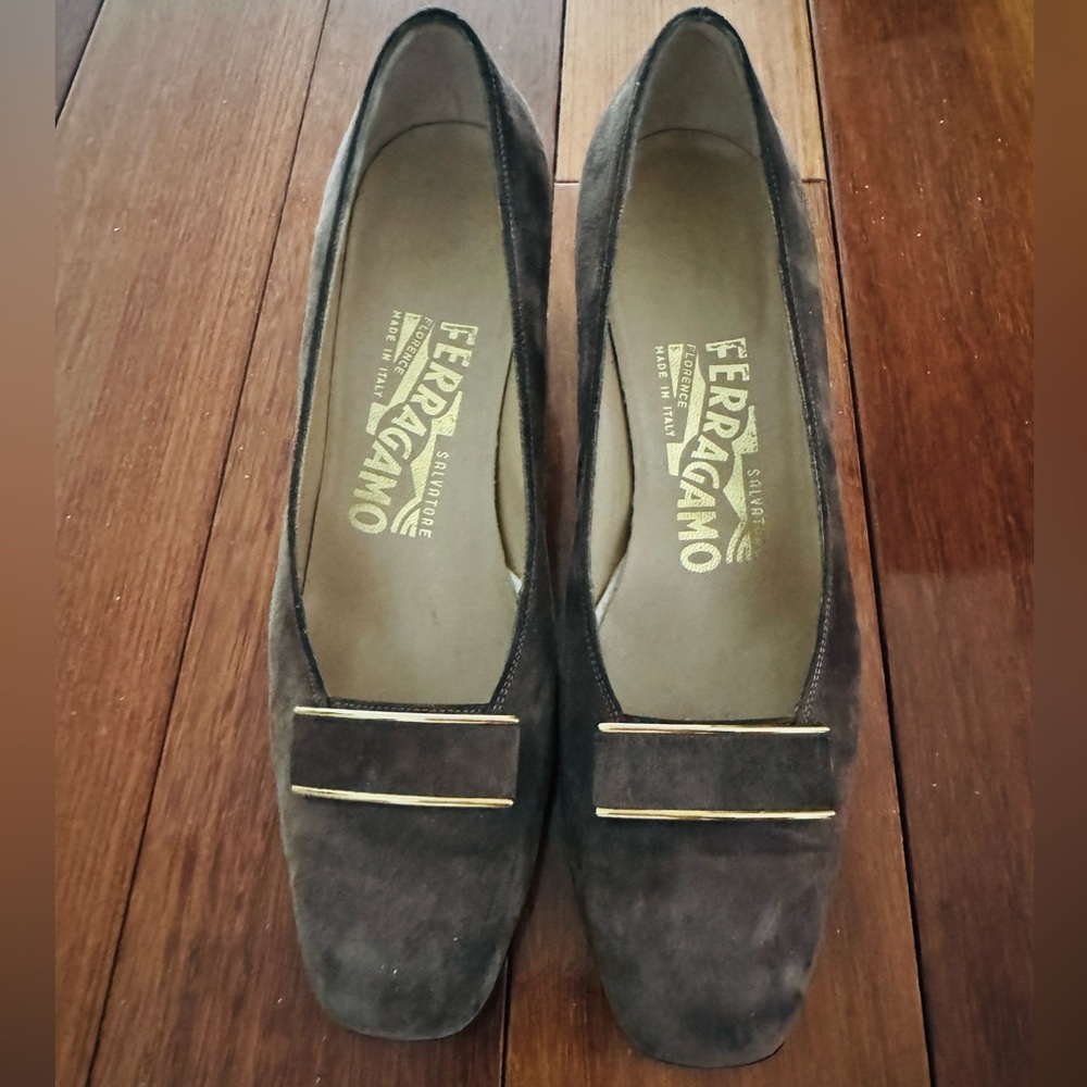 Ferragamo: Equestrian Taupe Suede Florence, Square Toe w Box!